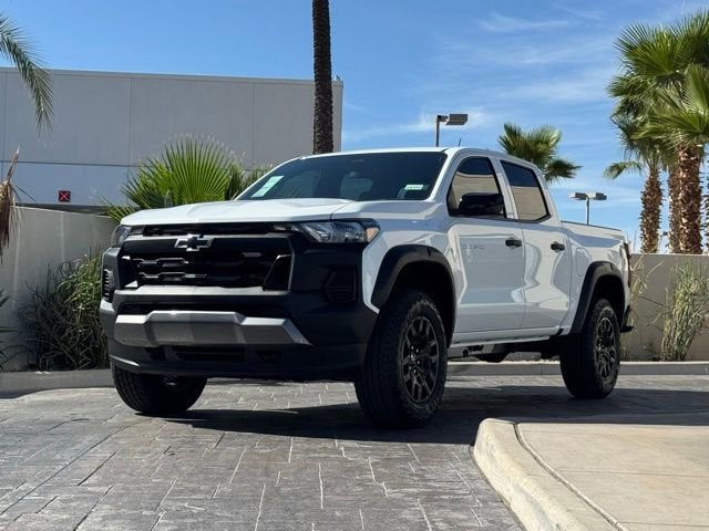 2026 Chevrolet Colorado Trail Boss in Summit White — front three-quarter view