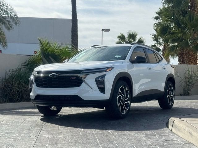 2026 Chevrolet Trax 2RS in Summit White — front three-quarter view