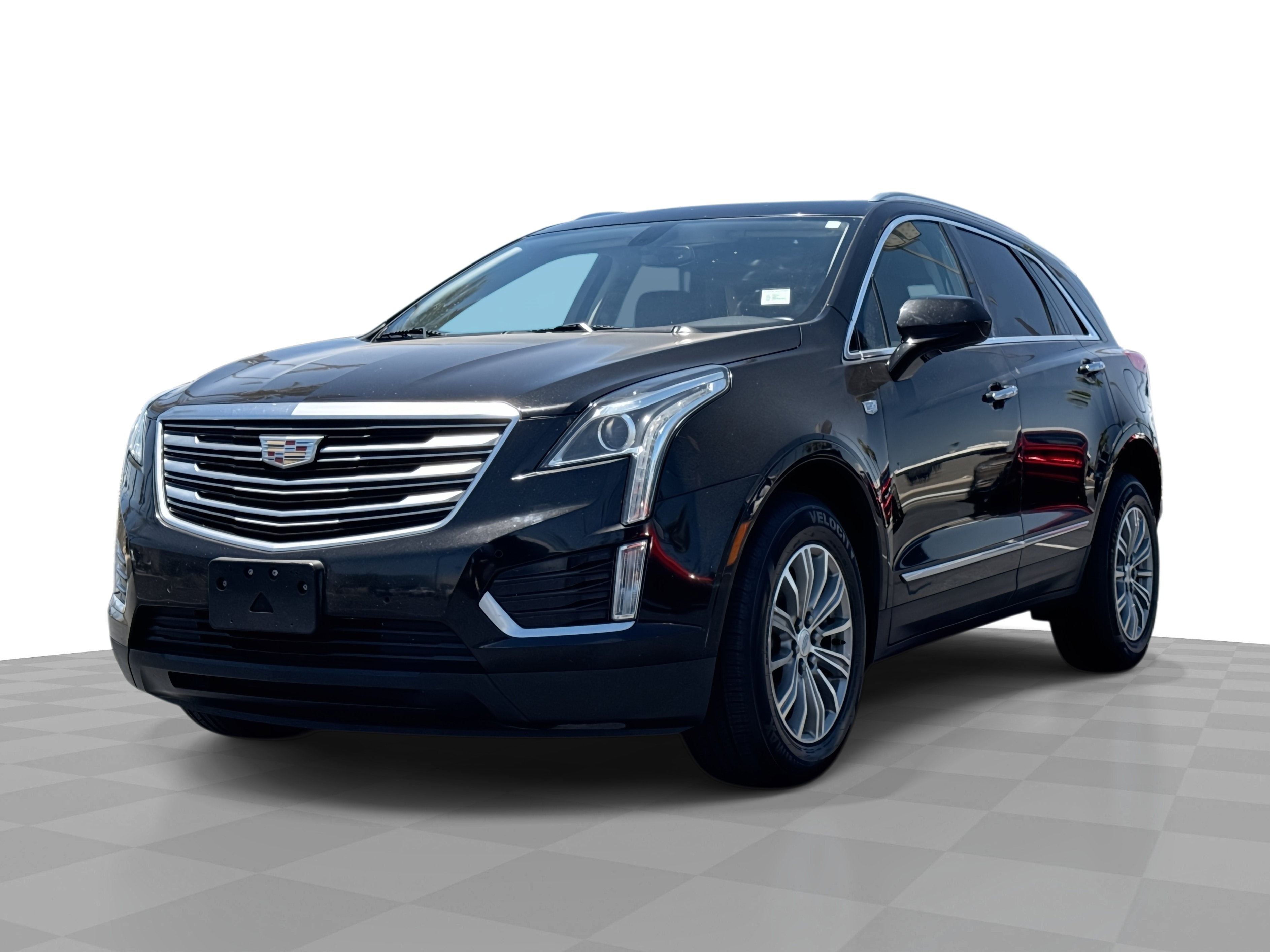 2017 Cadillac XT5 Luxury FWD in Stellar Black Metallic — front three-quarter view